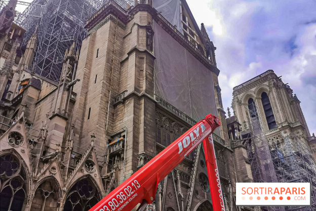 Notre Dame, démontage de l'échafaudage endommagé 