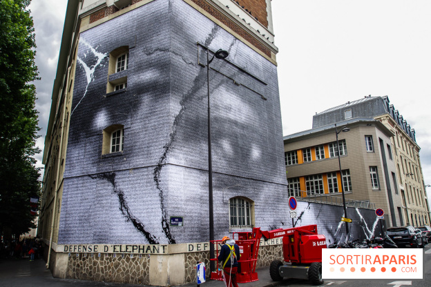 Hommage à Adama Traoré : l'artiste JR dévoile un collage géant à Paris, les photos