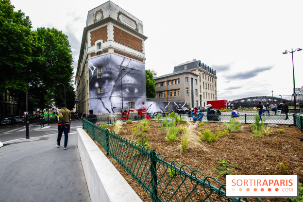 Hommage à Adama Traoré : l'artiste JR dévoile un collage géant à Paris, les photos