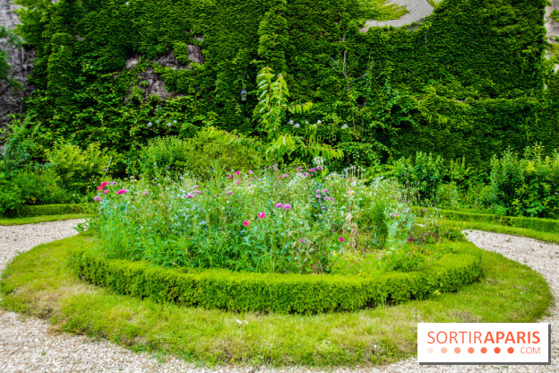Le jardin des Arts-Albert Schweitzer à Paris, les photos