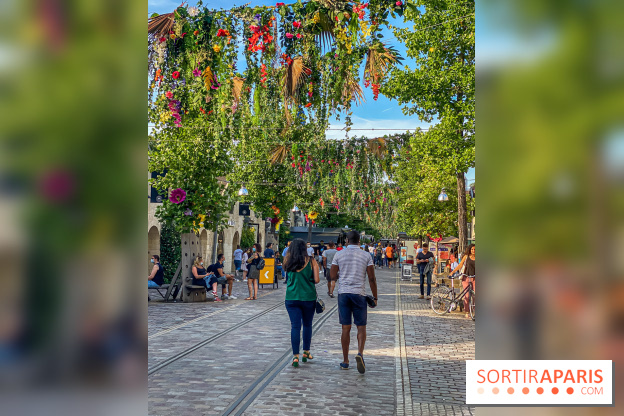Le ciel de fleurs à Bercy Village
