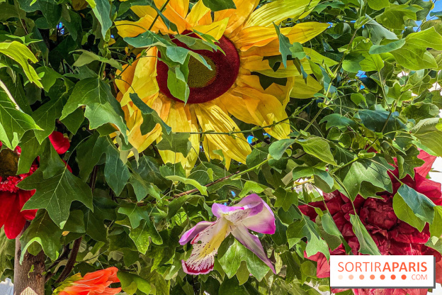 Le ciel de fleurs à Bercy Village