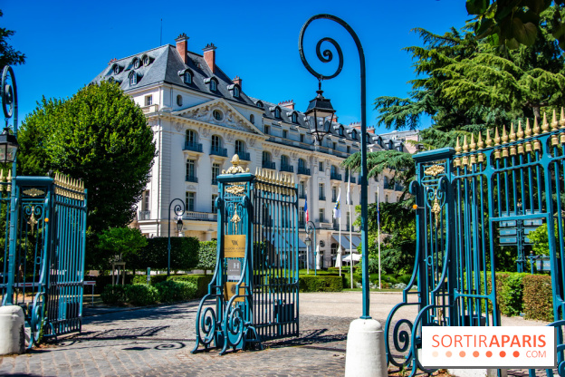 Le Waldorf Astoria Trianon Palace, un écrin royal au cœur du parc de Versailles façade