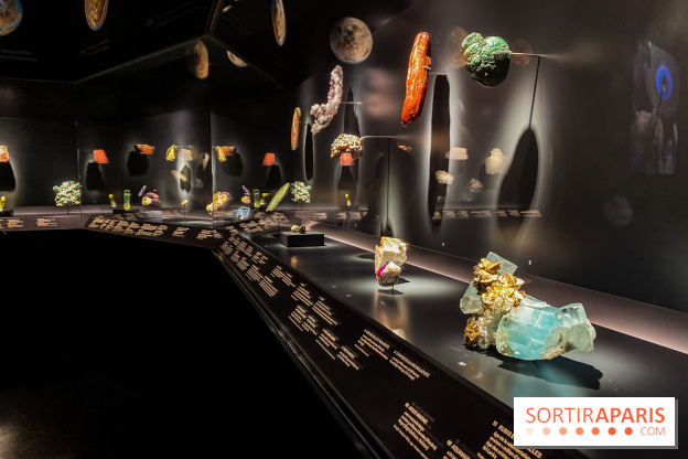 Photos Exposition Pierres Précieuses, du minéraux aux bijoux avec le Joaillier Van Cleef & Arpel vue