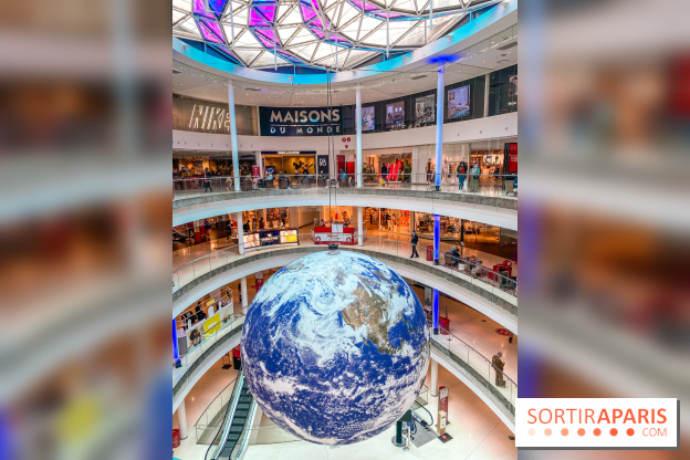 Gaïa de Luke Jerram à Beaugrenelle