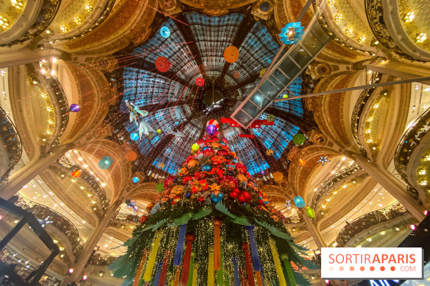 Photos : Les vitrines et sapin de Noël de Noël des Galeries Lafayette 2020