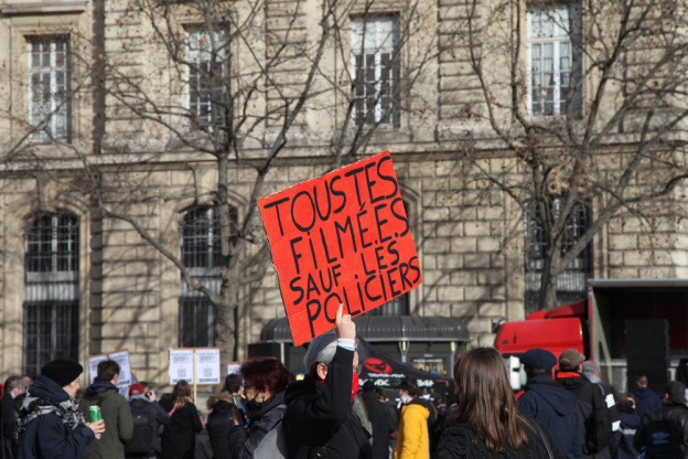 Manifestation pour les libertés à République 