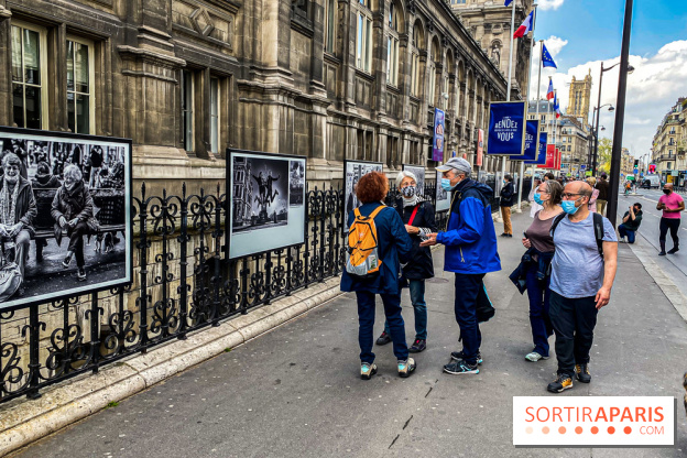 Parisiennes, l'exposition photos de Nikos Aliagas sur les grilles de l'Hôtel de Ville
