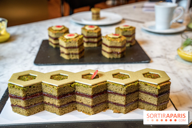 Dalloyau dévoile un menu et un cake CBD en collab avec Divie Paris