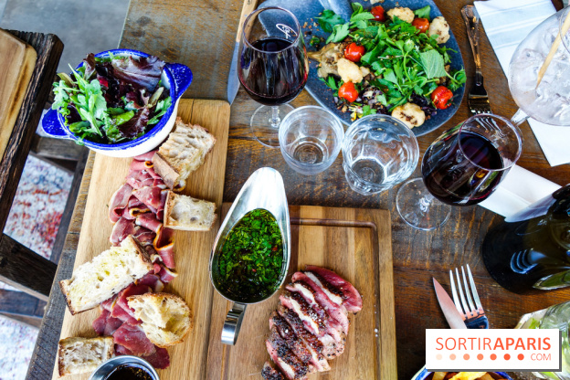 Le « Dîner avec les poules », nos photos