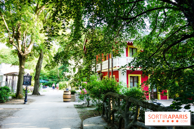 Rosa à l'Est - Porte Jaune, nos photos