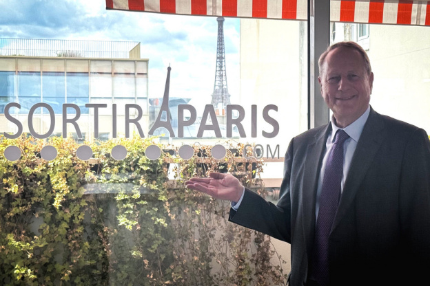 Philippe Goujon, maire du 15e « N'oubliez pas de prendre votre maillot de bain ! »