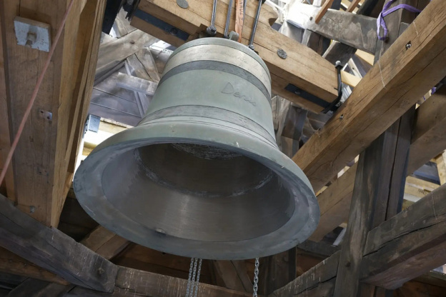 cloche stade de france notre dame