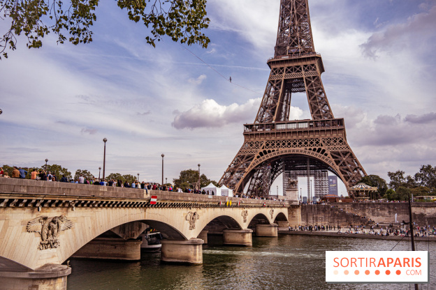 Le Funambule Nathan Paulin traverse le Trocadéro de la Tour Eiffel au Théâtre Chaillot