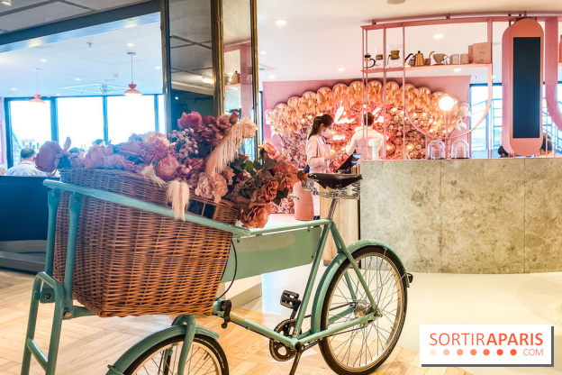 Elan café, le célèbre salon de thé rose aux Galeries Lafayette