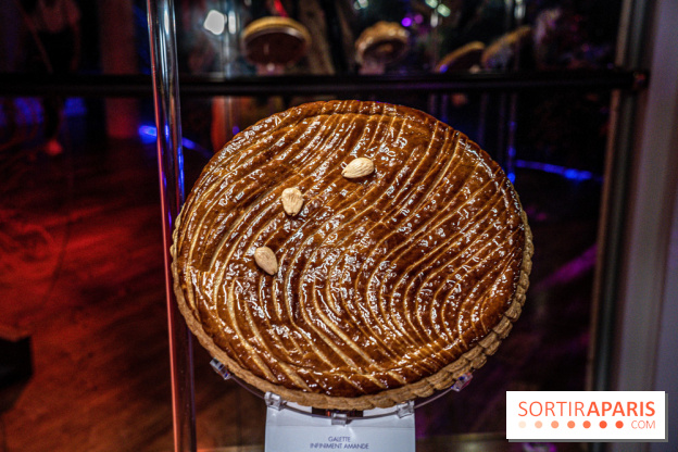 Bûches de Noël de Pierre Hermé 2021 et galettes 2022