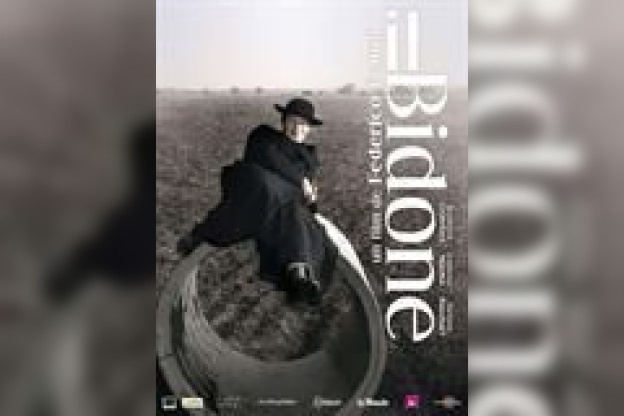 noir et blanc, chapeau melon