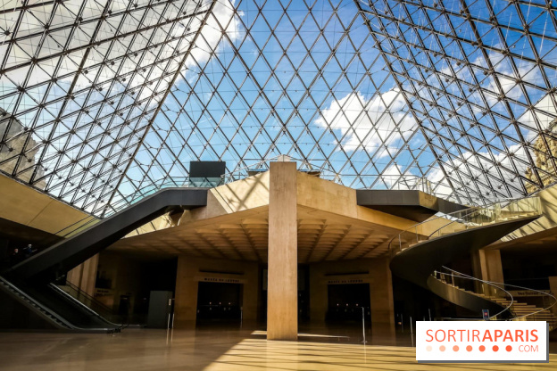 Visuels musée et monument Louvre pyramide intérieur