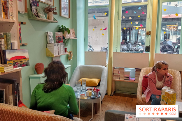 Un livre et une tasse de thé, la librairie féministe et engagée à République 