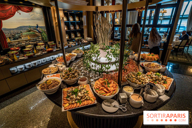 Photos : le Brunch royal du café de la Paix