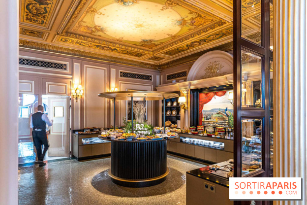 Photos : le Brunch royal du café de la Paix