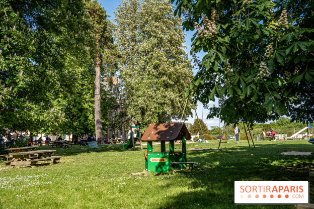 Le Château de Breteuil, ses jardins remarquables et contes de Perrault 