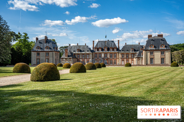 Le Château de Breteuil, ses jardins remarquables et contes de Perrault 