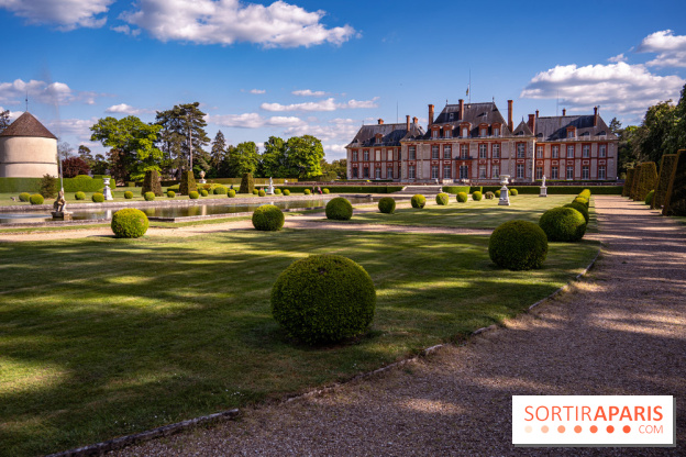 Le Château de Breteuil, ses jardins remarquables et contes de Perrault 