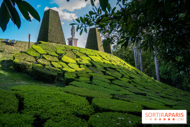 Le Château de Breteuil, ses jardins remarquables et contes de Perrault 