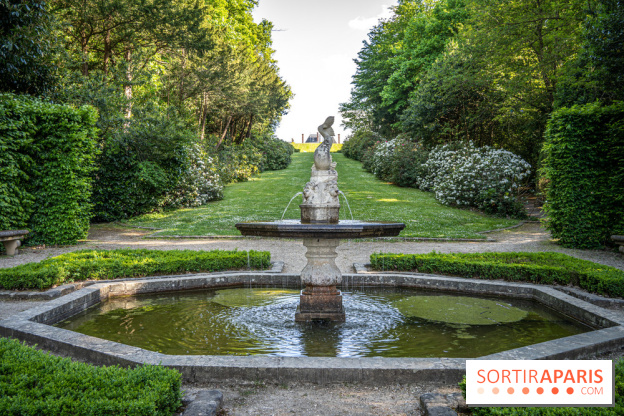 Le Château de Breteuil, ses jardins remarquables et contes de Perrault 