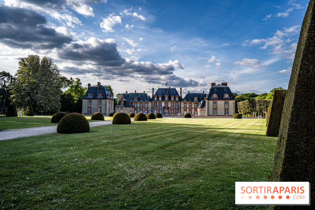 Le Château de Breteuil, ses jardins remarquables et contes de Perrault 