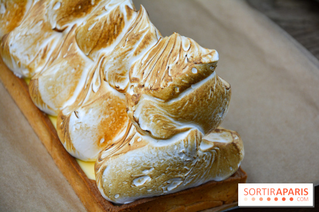 Un bar à glaces et un dessert dans un train de la Félicita