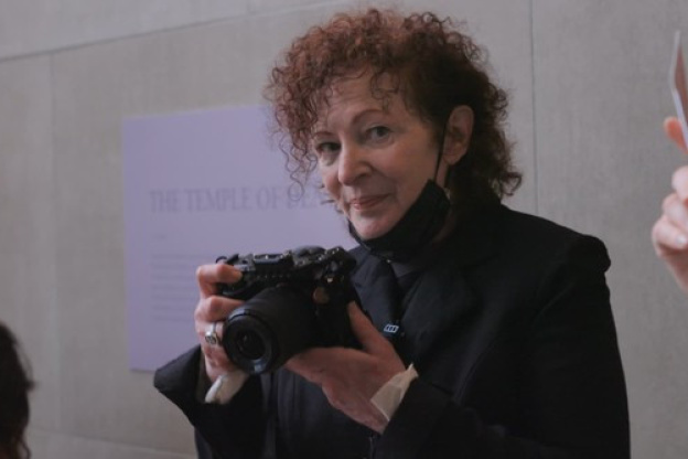 Toute la beauté et le sang versé, Lion d'or à Venise : notre avis sur le documentaire primé