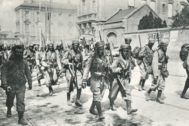 Tirailleurs sénégalais : inauguration d'une place dans le 18e arrondissement