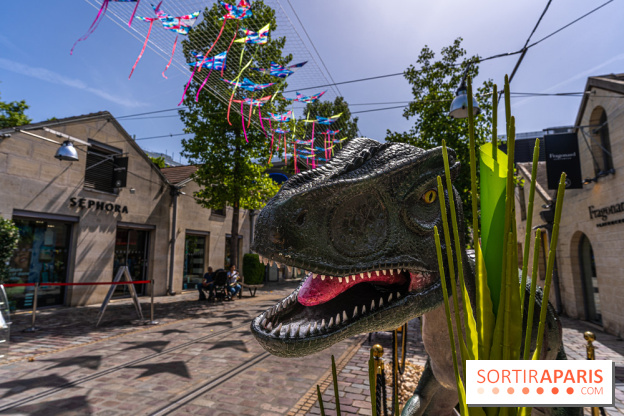 Le ciel de cerfs volants à Bercy Village 