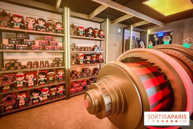 Stranger Things : un pop-up store éphémère inédit débarque sur les Champs-Elysées, nos photos