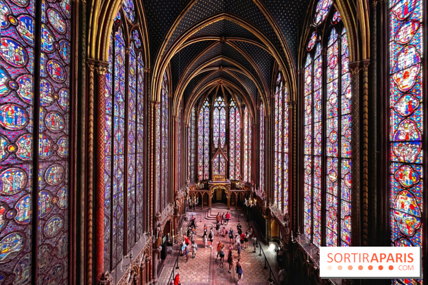 La Sainte-Chapelle et ses 1113 vitraux, un véritable joyau gothique à Paris