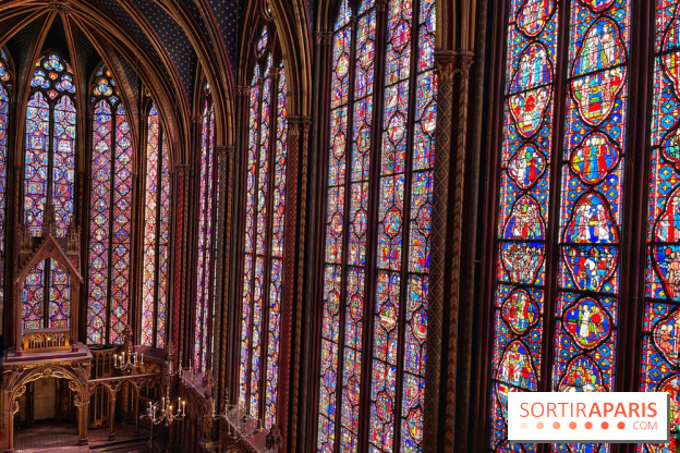 La Sainte-Chapelle et ses 1113 vitraux, un véritable joyau gothique à Paris