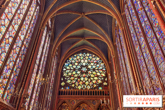 La Sainte-Chapelle et ses 1113 vitraux, un véritable joyau gothique à Paris