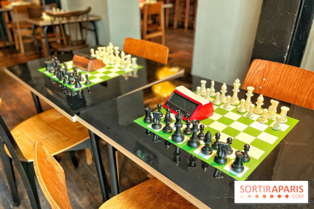 Blitz Society, le bar parisien qui vous apprend à jouer aux échecs
