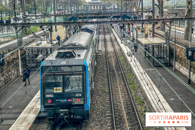 Visuels Paris - transport - train - sncf - rer