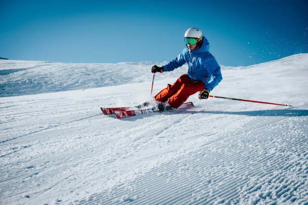 Insolite : une piste de ski indoor pour slalomer à Bonneuil-sur-Marne (94)