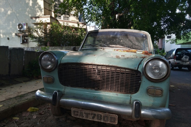 Ferté Rétro Mobile : le rassemblement de voitures anciennes incontournable à la Ferté (77)