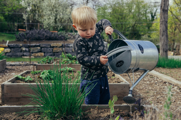 Des ateliers de jardinage gratuits en famille à la Ferme de Paris 