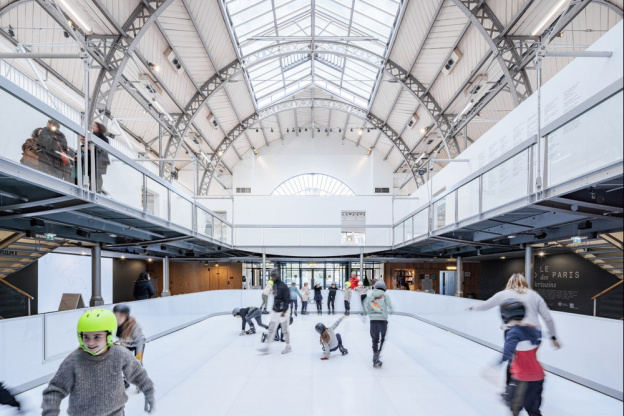 Patinez en famille au cœur du Pavillon de l'Arsenal pendant les vacances de Noël 2022