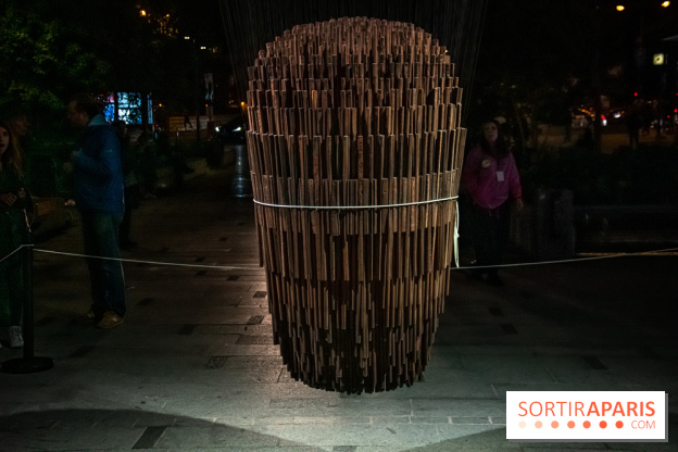 Nuit Blanche 2022 sur la place de la Samaritaine : Bing Bang, une sculpture hypnotisante et sonore