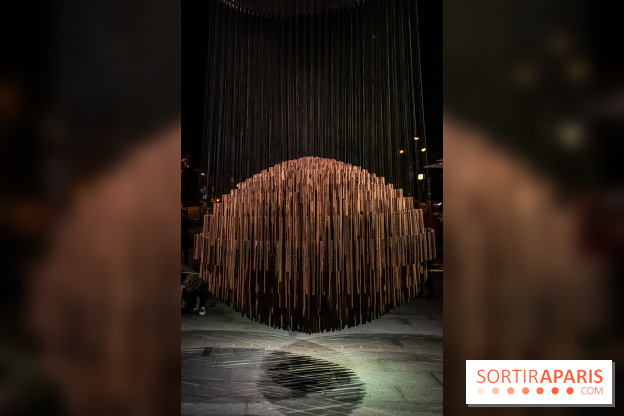 Nuit Blanche 2022 sur la place de la Samaritaine : Bing Bang, une sculpture hypnotisante et sonore
