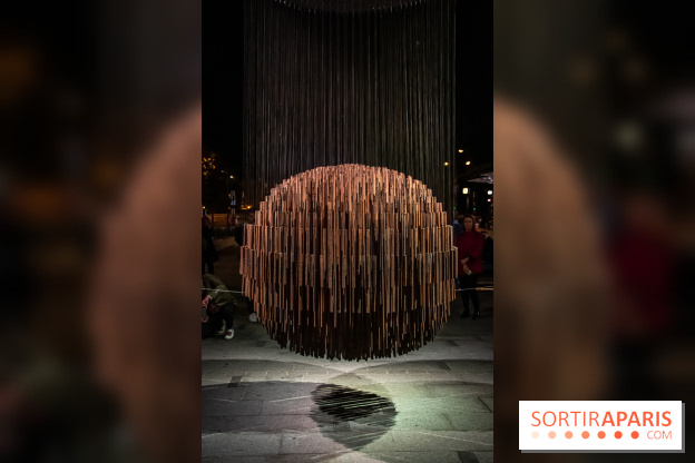 Nuit Blanche 2022 sur la place de la Samaritaine : Bing Bang, une sculpture hypnotisante et sonore