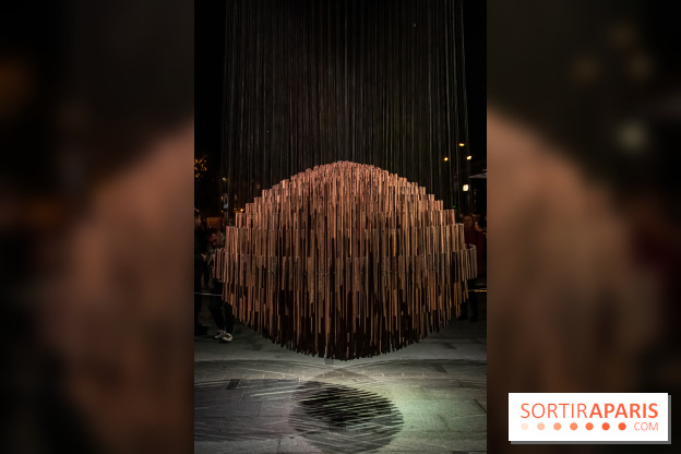 Nuit Blanche 2022 sur la place de la Samaritaine : Bing Bang, une sculpture hypnotisante et sonore