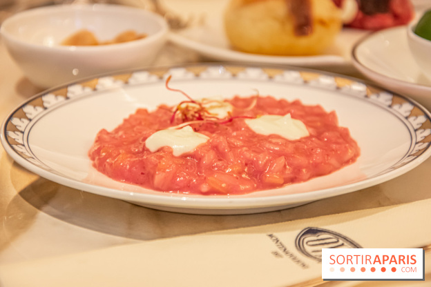 Cova lance son aperitivo chic au sein de sa pâtisserie, à côté de La Samaritaine